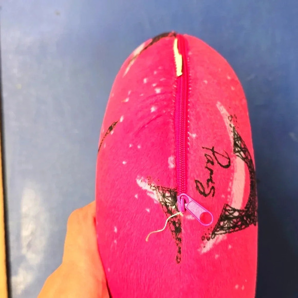 NWOT Travel Neck Pillow Memory Foam - Picture 3 of 4